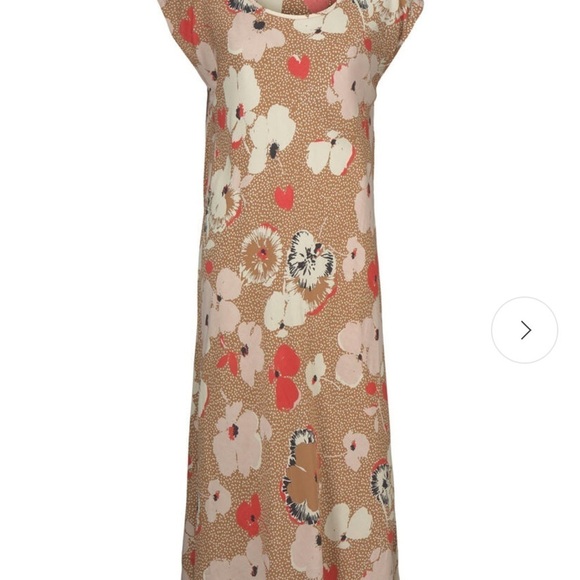 masai Dresses & Skirts - Masai Unni Floral Print Sleeveless Dress EUC size Large